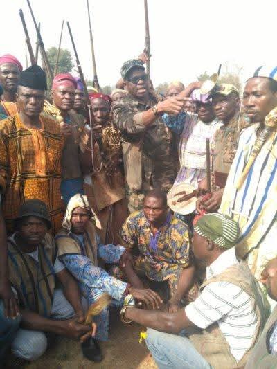 OlayinkaLere's tweet photo. When Ekiti State was invaded by kidnappers then, as Governor,  Fayose did not wait for President Buhari.

Rather, he did what he should do as a Governor.  He mobilised local hunters. He mobilised security men, including soldiers.  

Most importantly,  Fayose made laws to BAN OPEN GRAZING in Ekiti, such that Fulani herders were not allowed to enter the State in the night and cattle rearers in Ekiti were identified. 

I remember when a pregnant woman was killed in Orin Ekiti Farm Settlement,  Fayose summoned the stakeholders, including Fulani Leaders to the government house. Son of one of the Fulani leaders, Alhaji Abache was accused of being among those who killed the woman.

Fayose mandated Alhaji Abache to produce his son within one week or leave Ekiti.  Within three days, Abache brought the son.

Like I have maintained, we can keep playing politics of emotions and sentiments with this issue of insecurity, especially in the South-West, when we are ready, we will hold our Governors accountable.