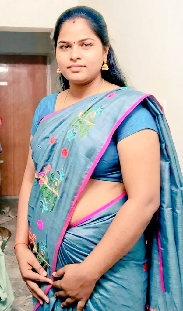 vaishali25bp's tweet photo. Not just a saree❤‍🔥 it's a OG statement🔥Traditional with a twist of trouble💥 https://t.co/YOaarc7Sb2