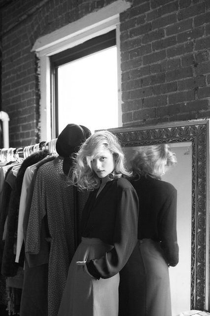 tobetrulyloved's tweet photo. meryl in b&amp;w https://t.co/FzCEYr11wc