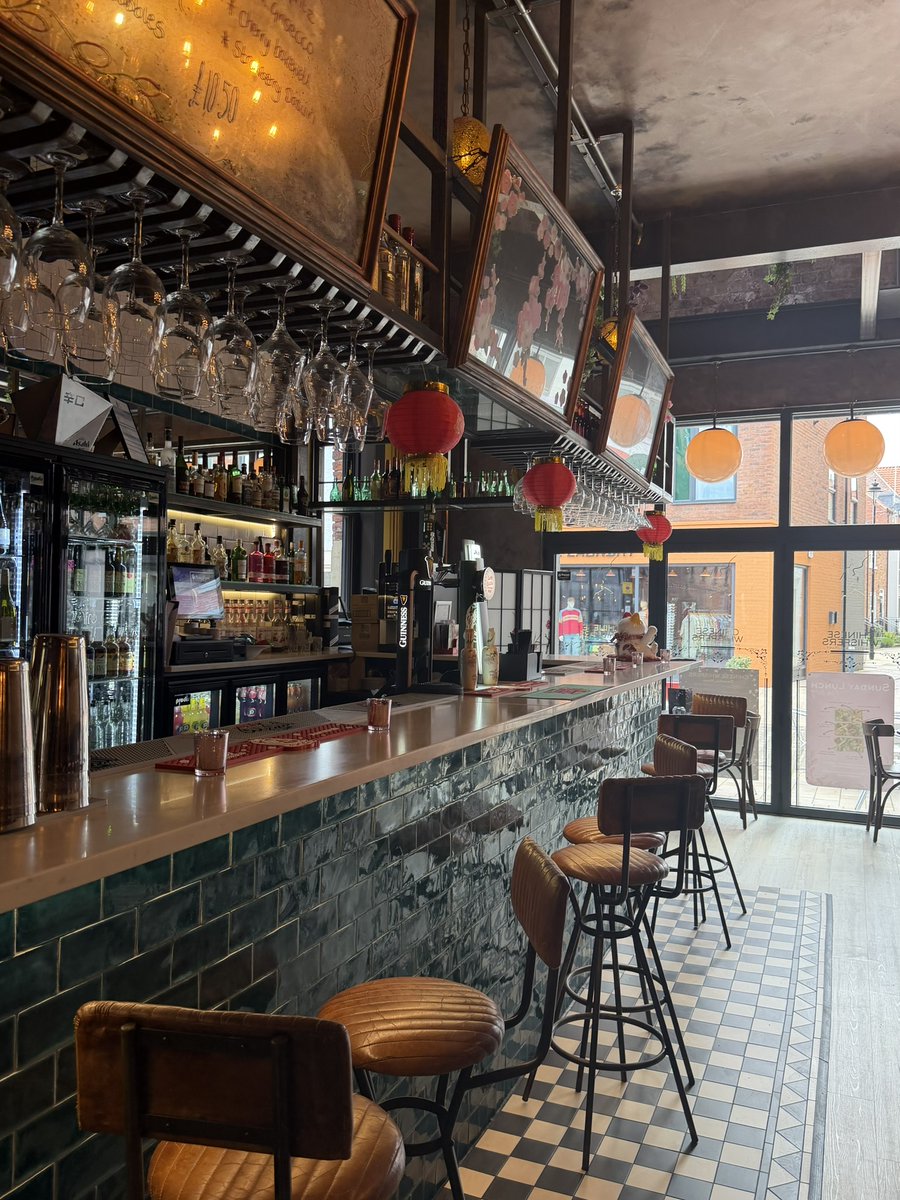 FruitMarketHull's tweet photo. Looking for a place that’s as beautiful as the food? ✨

Beautiful interiors, picture-perfect corners, and amazing food all in one spot 🍜😍
Add Chinese Whispers to the itinerary for your next trip 📍

#ChineseWhispers #hull #FruitMarket #FruitMarkethull https://t.co/6LFUnO2aE6