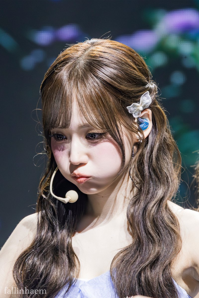 fallinhaem's tweet photo. 260601 Showcase Pre.

애기 꽃

#트리플에스 #윤서연 #서연
#triples #seoyeon https://t.co/UFCbNNA3vr