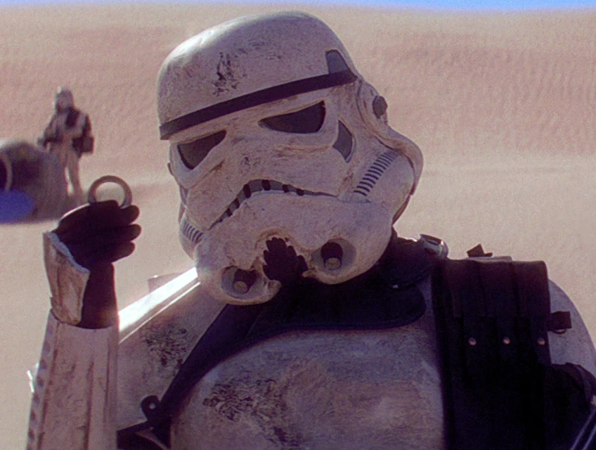 crackerfactor's tweet photo. @agraybee Look sir!  Droids! ..... Or a washing machine... https://t.co/V1vwcFe42n