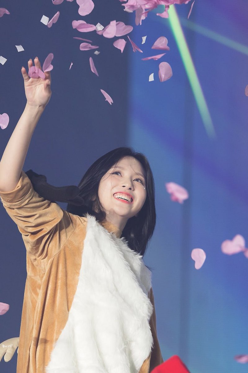 mina's smile tweet media