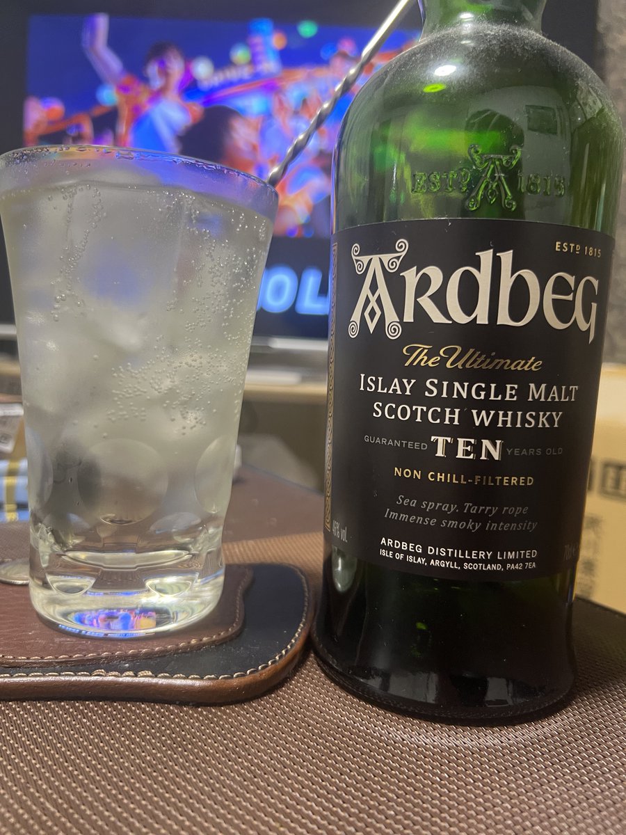 pingu_hide's tweet photo. お疲れ様です😊
明日休みになったので
いつもなら寝る時間だけど飲む😊
久しぶりのアドテン
だからホコリが🤣
乾杯です🥳🥃 https://t.co/zJWtgAaTCD