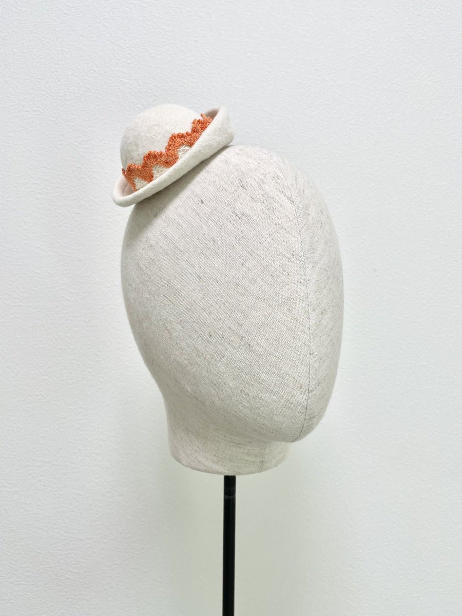 bellmignon_'s tweet photo. Amazing hat for @fishbowl2021 
Makes by SeiraMIYAMURA https://t.co/aASS6AxZib