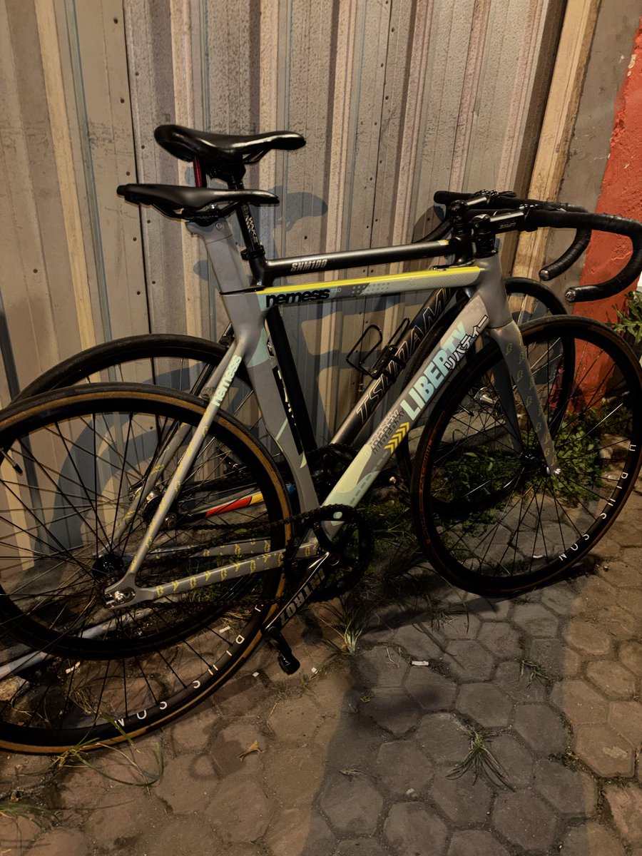 gapro_rfqi's tweet photo. Wts frameset liberty nemesis katana v-3 size 52, minus paintchip include seatpost bawaan 
Mahar 5,5 nego lokasi pasuruan #fnfjb https://t.co/skTRlGvuzX