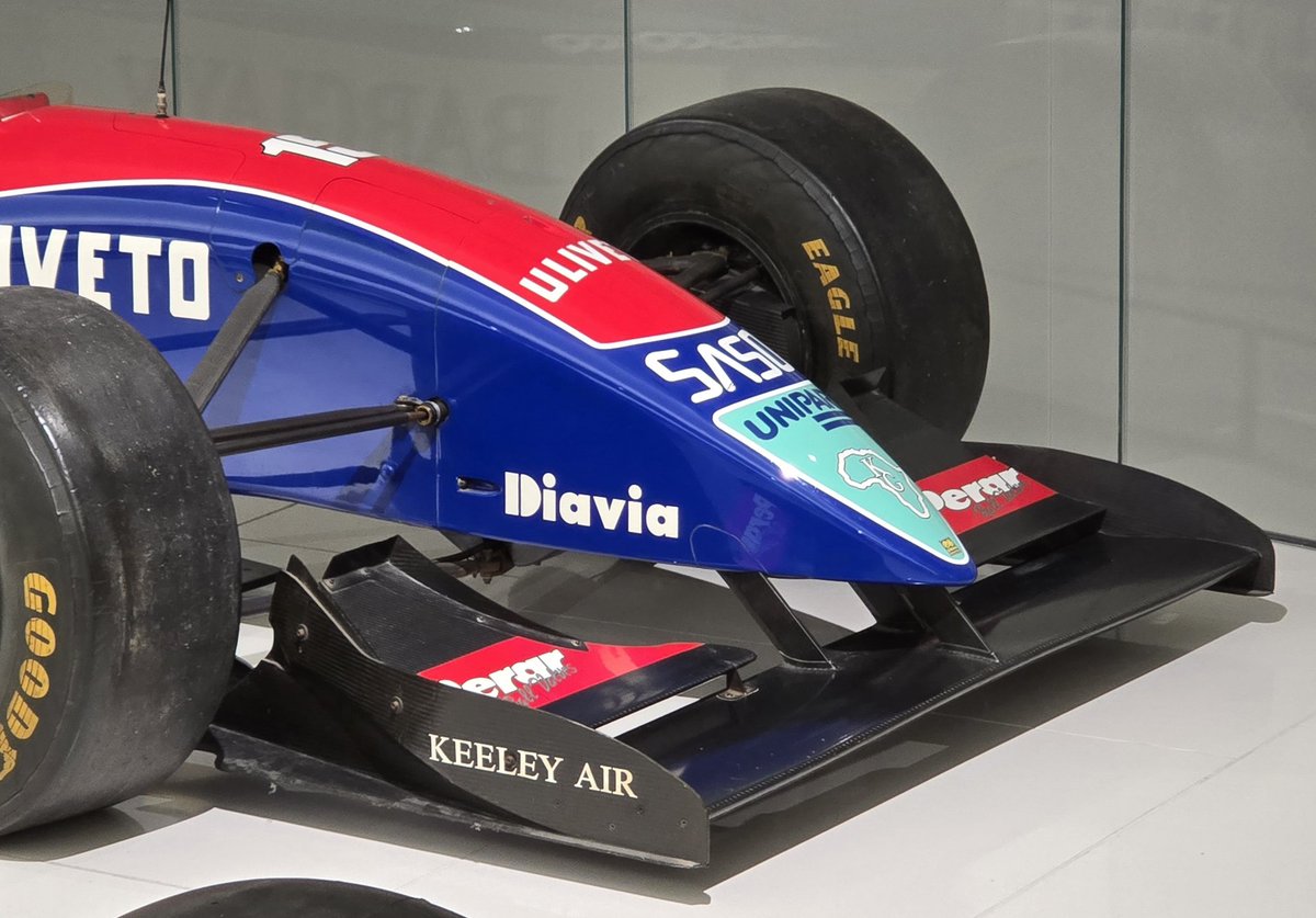 ScarbsTech's tweet photo. #F1retro Jordan Hart 193 https://t.co/0EsJZtM4AU