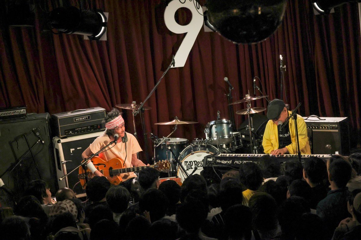 _LANTARO_'s tweet photo. 白井幹夫ワンナイトスタンドギグ
〜HAPPY MICKEY GO! GO! GO!〜

満員御礼無事終了しました！
皆様有難うございました！

白井さん、ますます元気です！
ロックンロール！

〈出演〉
白井幹夫
THE NEATBEATS
KETCHUP HEADS
真島昌利

［2026.05/29 Top Beat Club］
写真3枚目、4枚目（撮影:柴田恵理） https://t.co/d3lDwBsj9m