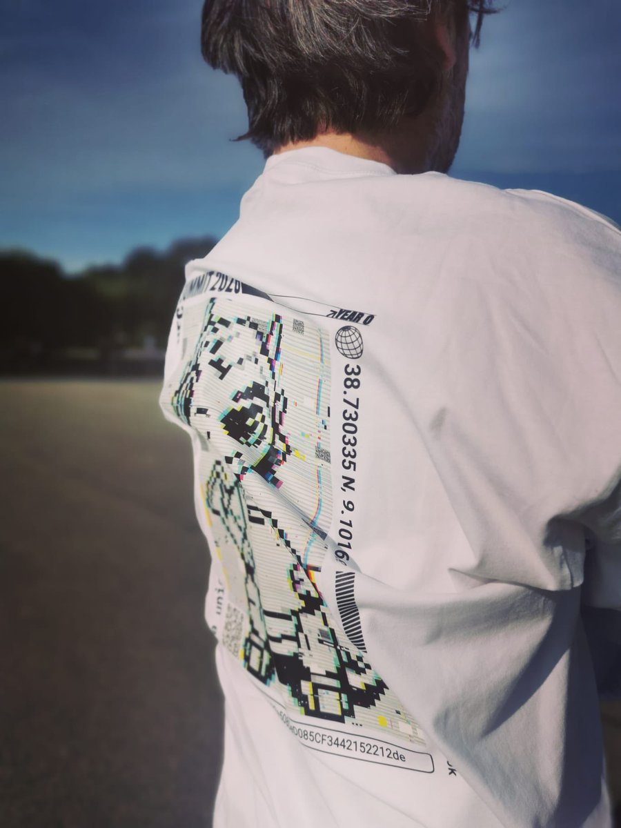 3memberMe's tweet photo. Wearable Art + Proof of Attendance. 🧵👁️This is what co-creation looks like. Every single pixel on this hoodie comes from live uploads by summit visitors on site.The Tech Upgrade:We upgrade your hoodie, patch, or wristband right at our booth. With the integrated NFC chip, you become a verified part of the project. No fakes, just real community.Strictly limited. Only from June 4–6 in Lisbon @NFCsummit add yours grab yours before they are gone! 👇