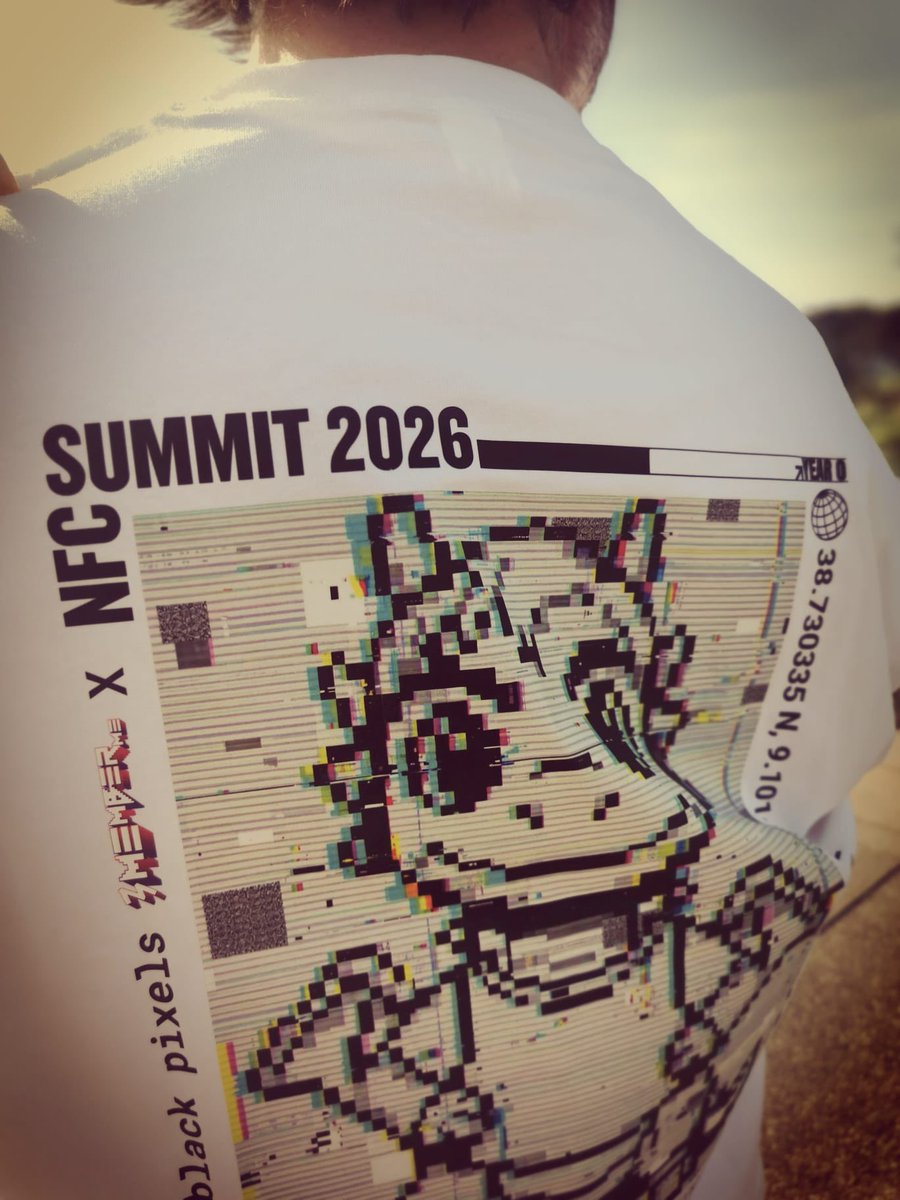 3memberMe's tweet photo. Wearable Art + Proof of Attendance. 🧵👁️This is what co-creation looks like. Every single pixel on this hoodie comes from live uploads by summit visitors on site.The Tech Upgrade:We upgrade your hoodie, patch, or wristband right at our booth. With the integrated NFC chip, you become a verified part of the project. No fakes, just real community.Strictly limited. Only from June 4–6 in Lisbon @NFCsummit add yours grab yours before they are gone! 👇