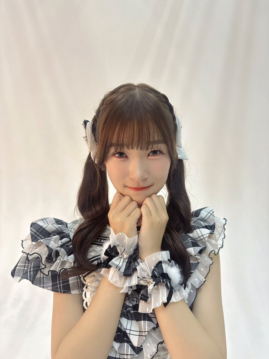 moana_scramble's tweet photo. この度、SCRAMBLE SMILEの新メンバーとして加入させていただくことになりました、ホワイト担当の千浜もあなです🤍

SCRAMBLE SMILEのメンバーになることができ、本当に嬉しいです。
皆さんに会える日を楽しみにしています。これからよろしくお願いいたします！

#SCRAMBLESMILE #スクスマ https://t.co/BrxIdoL8YE
