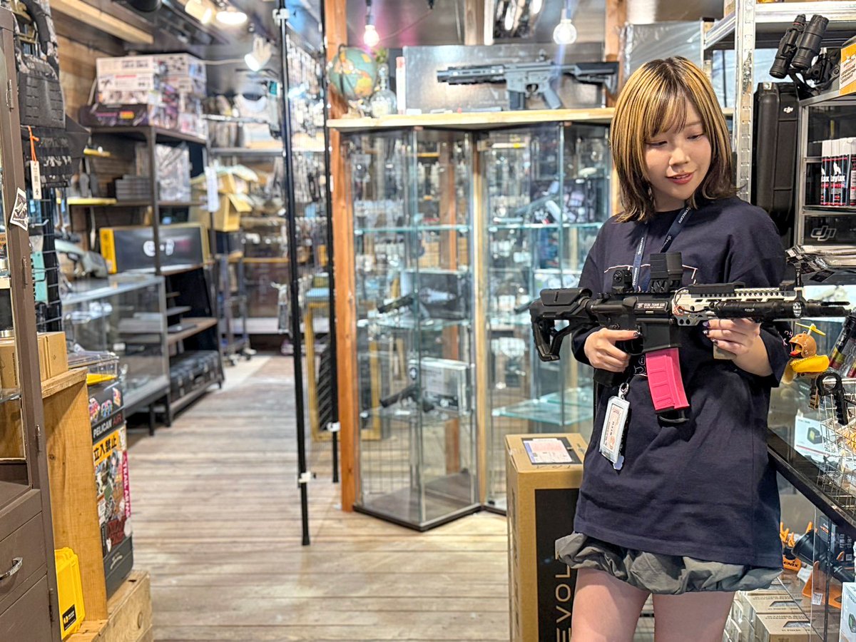 ritu_1124's tweet photo. 3-WORKSさんの
EVOLT PMAG風マガジンアウターが、TRAIL ARMSのオンラインショップでも購入できるようになりました🩷💙

店頭限定カラーのピンクもゲットできちゃいます、、！！💗

可愛くて、めちゃ愛用してる🙇‍♀️

遠くの方もぜひ、、！🌠

https://t.co/vj84wPn8Ke

#エボルト
#北海道
#サバゲー https://t.co/7fN1g6mnxE