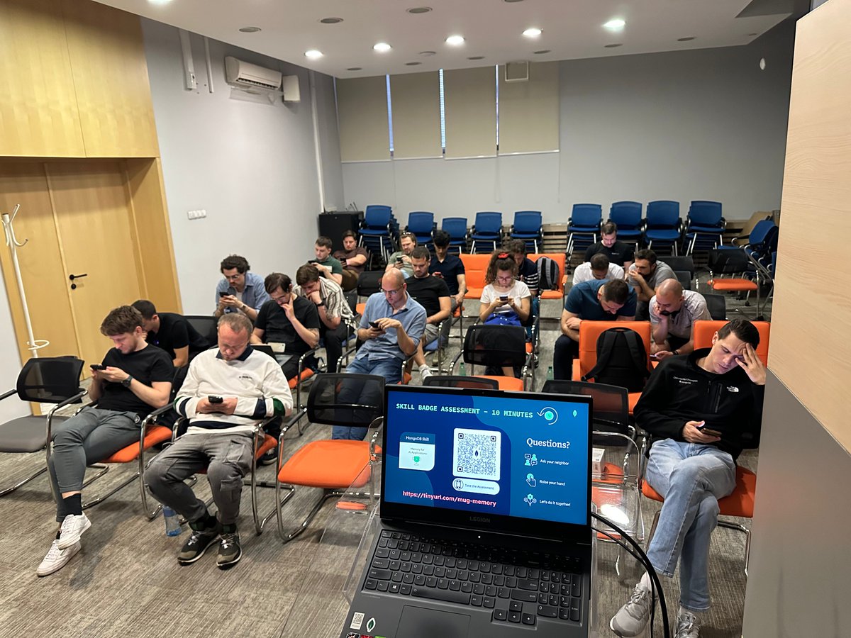 CDTHUB's tweet photo. Prošle nedelje je u CDT HUB-u, u partnerstvu sa @heap_space, održan još jedan susret @MongoDB User Group Belgrade, koji je ove godine ponovo bio deo programa Belgrade AI Week-a u organizaciji @startitrs.

Tema je bila jedna od ključnih osnova savremenih AI sistema — #memorija. https://t.co/jY79hHo2Xr