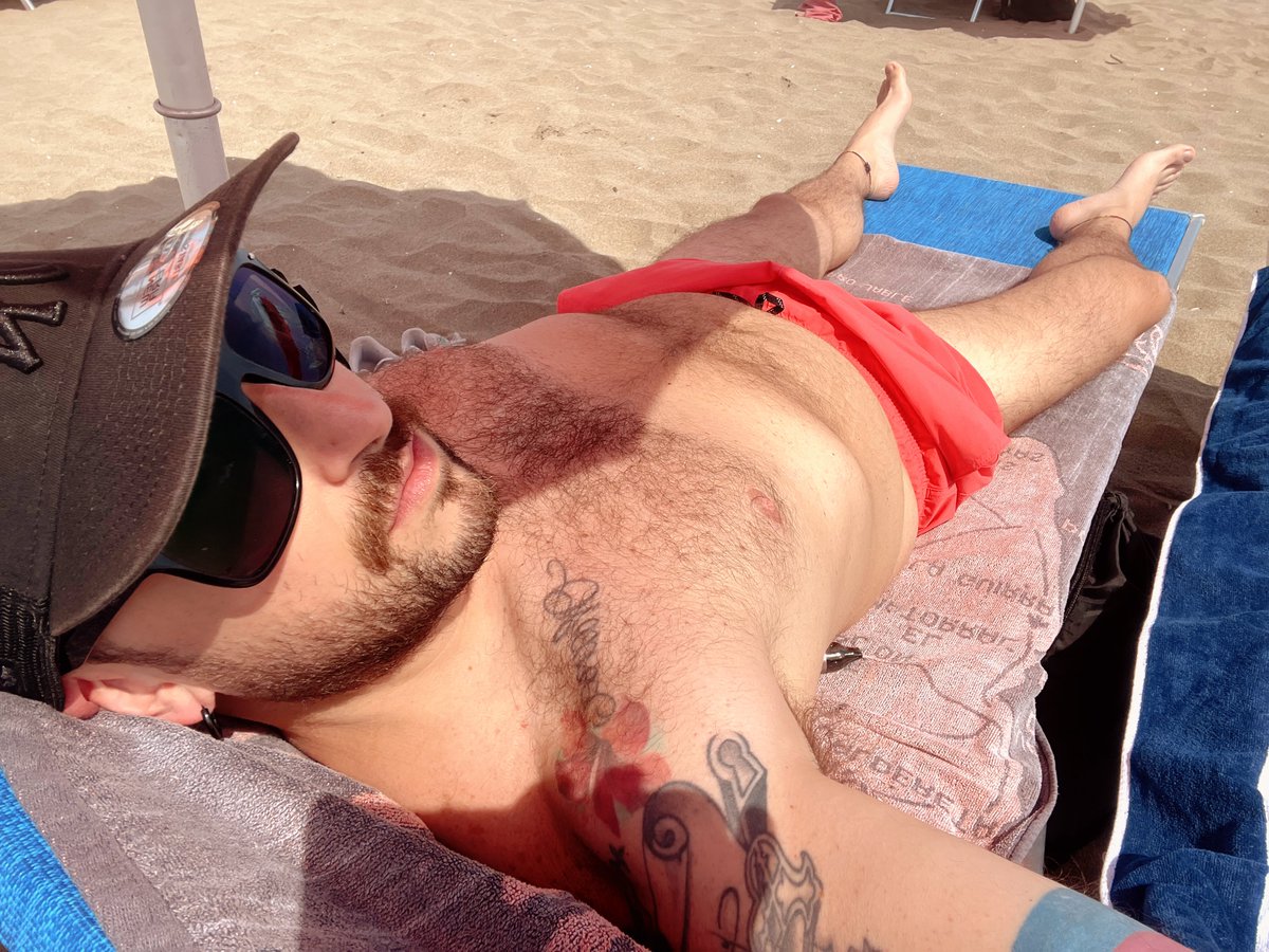 AxelField22's tweet photo. 🐗 Spiaggiato…☀️ https://t.co/P9mFNq5X1V