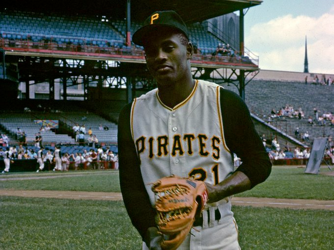 Jimfrombaseball's tweet photo. "Roberto Clemente never argued.
He didn’t need umpires.
He just needed one pitch!
The best right field hitter I ever saw.
Roberto was strong all over.
He hit so many line drives in the infield he’s lucky he didn’t kill anybody.
The bigger the guy, the less he argues.
You never heard a word out of  Stan Musial, Willie Mays or Roberto Clemente.
They never tried to make you look bad."
Umpire Tom Gorman.
Clemente at Forbes Field.
