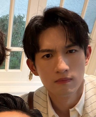 Aylio's Tiny little pillow 🤏 tweet media