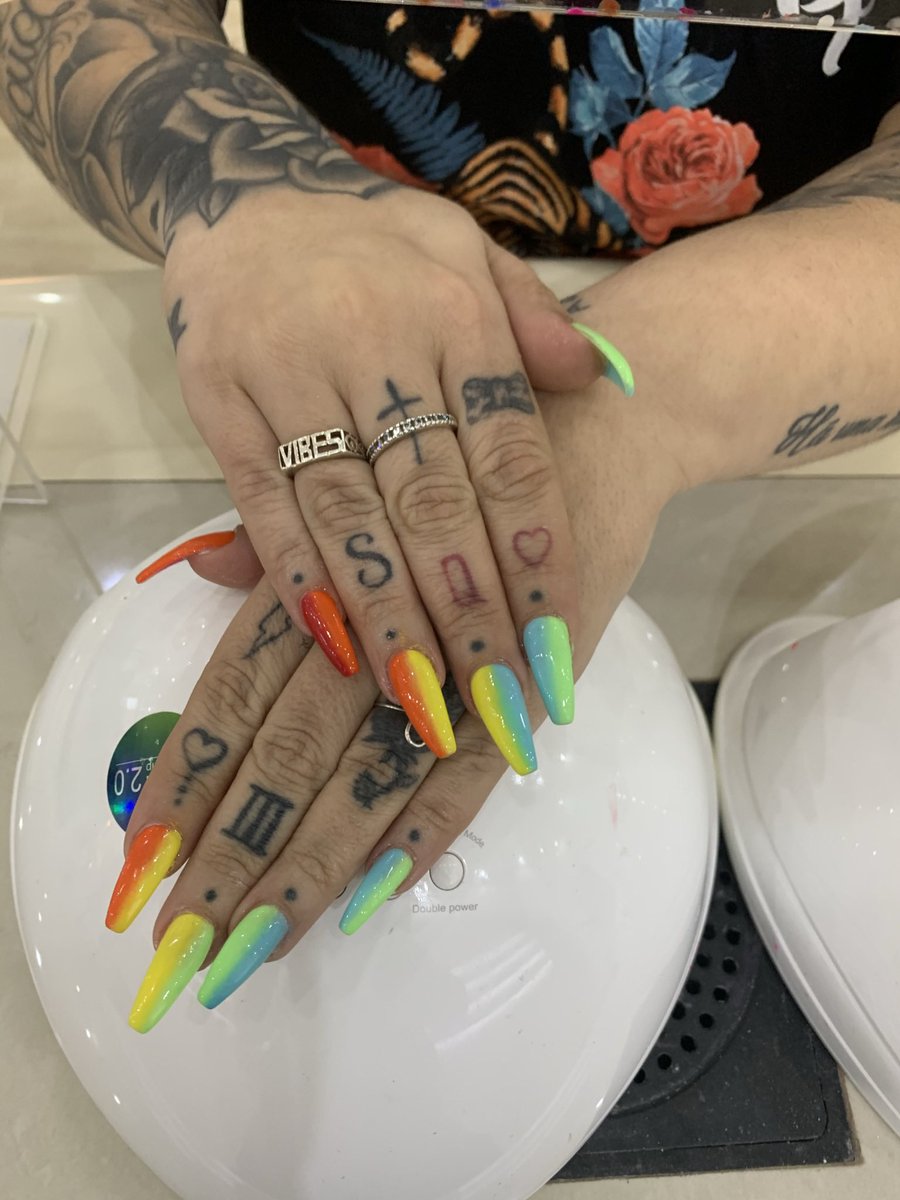 Latinamarina_'s tweet photo. Happy pride month 🌈🫶🏼
Love is love ❤️ https://t.co/of09TJqMxS