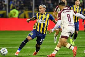 efemeridesRC's tweet photo. 2/06/2024: Rosario Central empato 1-1 vs Lanús en el Gigante con gol de Marco Ruben (inicio su 5° ciclo en el Club)
Formacion: Broun; Coronel, Mallo, Komar, A. Rodriguez; Malcorra (Giaccone) Ibarra, M. Martinez (O´Connor) Campaz; (Lovera) Copetti y Modica (Ruben)
DT: Miguel Russo https://t.co/Nm0CMi341o