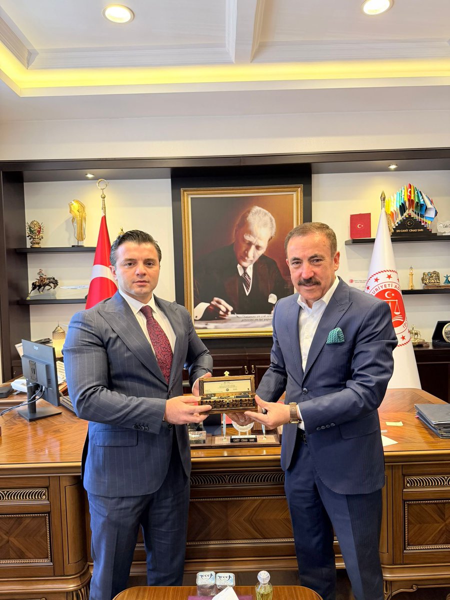 HilmiYaman06's tweet photo. Adalet Bakanlığı Personel Genel Müdürü Cahit Cihad Sarı’yı ziyaret ettik, misafirperverliği için teşekkür ederiz

@AhidAnkara06 https://t.co/VbUdx2mD9Y