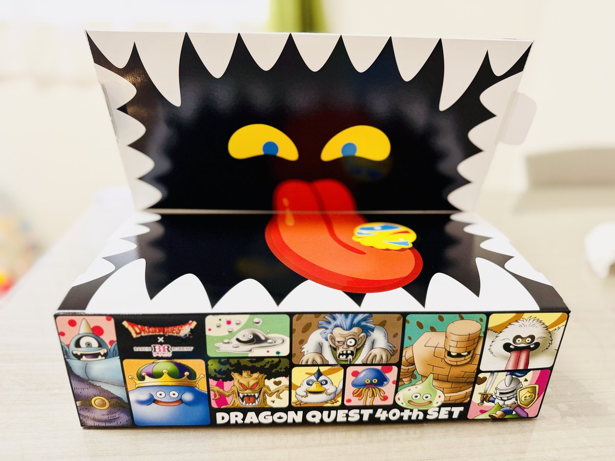 inamon19's tweet photo. 最高やん！
マジ飾れる！
いんじゃないのっ！！！
#DQ40th
#ドラクエの日
#サーティワン https://t.co/C72gLFP4pW