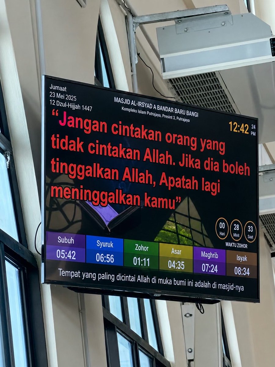 jentikhati's tweet photo. "Ya Allah, aku memohon kepada-Mu agar dapat mencintai-Mu, mencintai orang-orang yang mencintai-Mu, dan mencintai amal yang dapat mendekatkan diriku kepada-Mu" https://t.co/jwkE5Umlha