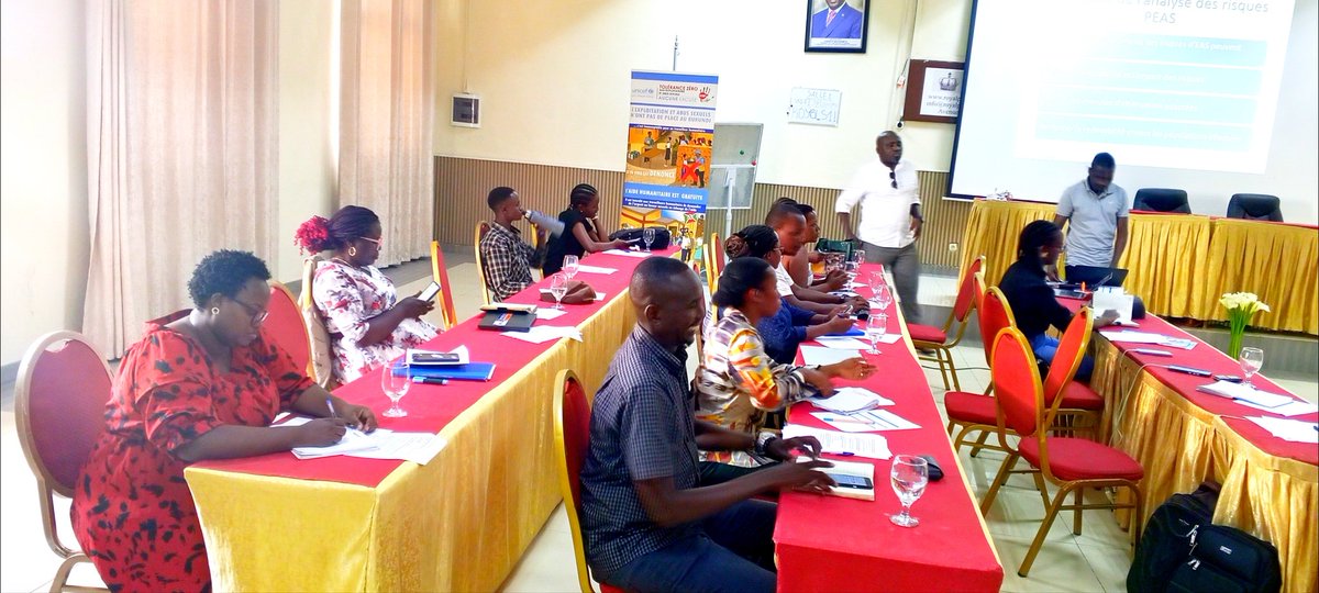 AFRABU1's tweet photo. Dans le cadre de son engagement à mettre fin à toute forme d’exploitation et d’abus sexuels au #Burundi,#AFRABU a participé à un atelier stratégique de renforcement des capacités sur la #PEAS, organisé par @UNICEF_Burundi à l’intention de ses partenaires de mise en œuvre.
#salı https://t.co/Hd2OOZBhEh