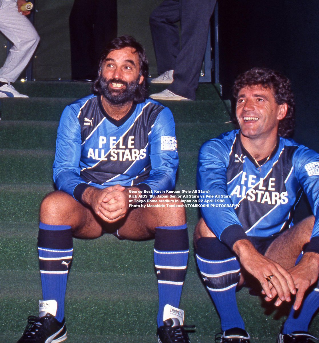 tphoto2005's tweet photo. George Best and Kevin Keegan (Pele All Stars)
Kick AIDS '88, Japan Senior All Stars vs Pele All Stars 
at Tokyo Dome stadium in Japan on 22 April 1988 
Photo by Masahide Tomikoshi/TOMIKOSHI PHOTOGRAPHY https://t.co/UTZjWYIRb7