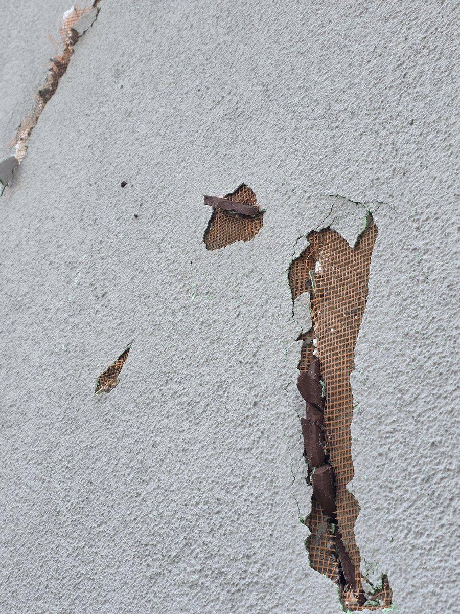 retsuz's tweet photo. Wykonałem dziś dokumentację fotograficzną zniszczeń w Balcarzowicach. To nie pierwsze oględziny, które prowadzę ale to co zobaczyłem wywarło duże wrażenie.

Ostatnim razem podobne zniszczenia (choć spowodowane przez RFD)  widziałem w Pstrążnej w 2024. https://t.co/ixqA6wUQ1m
