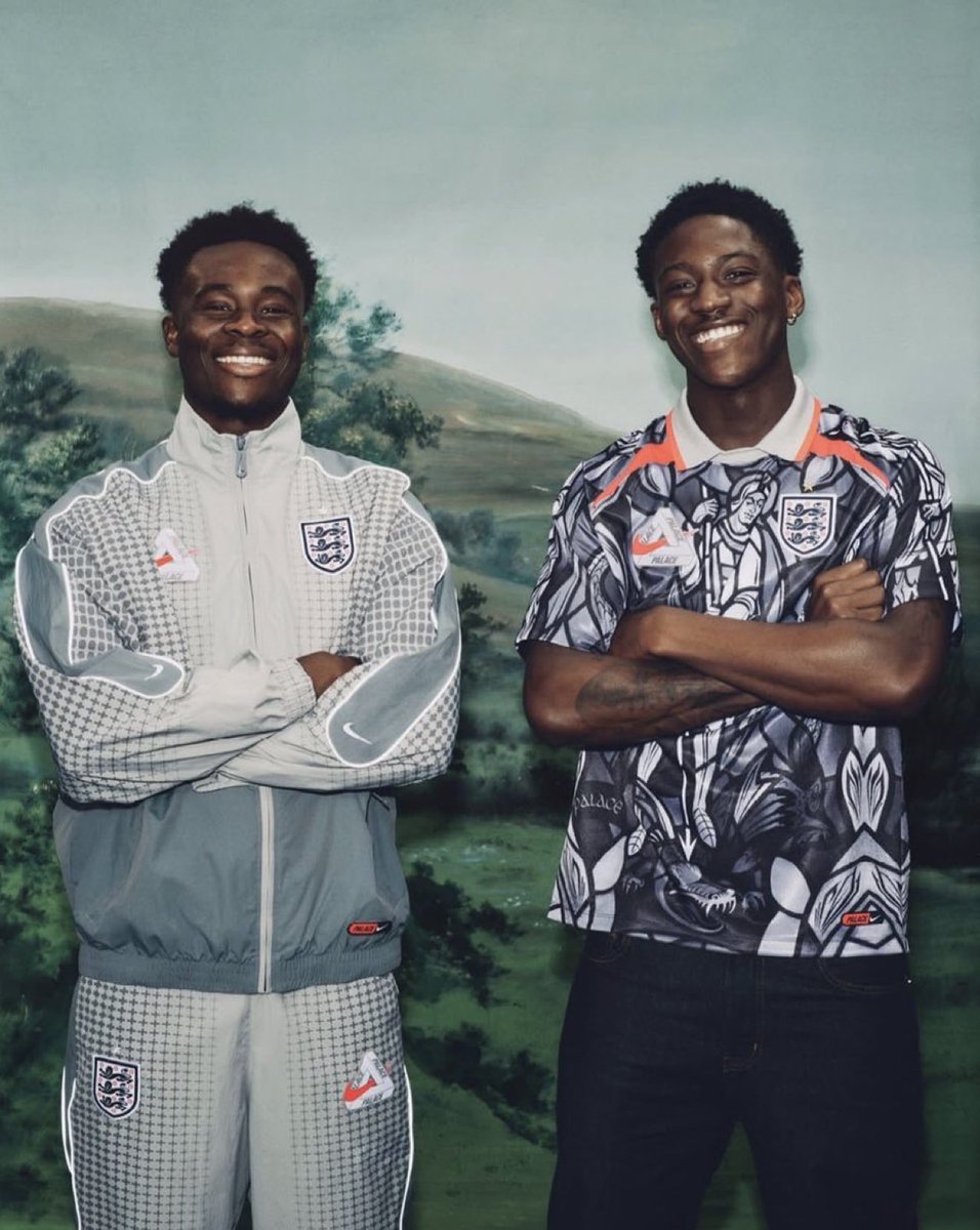 UtdForever7's tweet photo. 🚨📸 Bukayo Saka and Kobbie Mainoo together at England’s World Cup camp! 🏆🏴󠁧󠁢󠁥󠁮󠁧󠁿🔥 https://t.co/CrWxaC9hHP