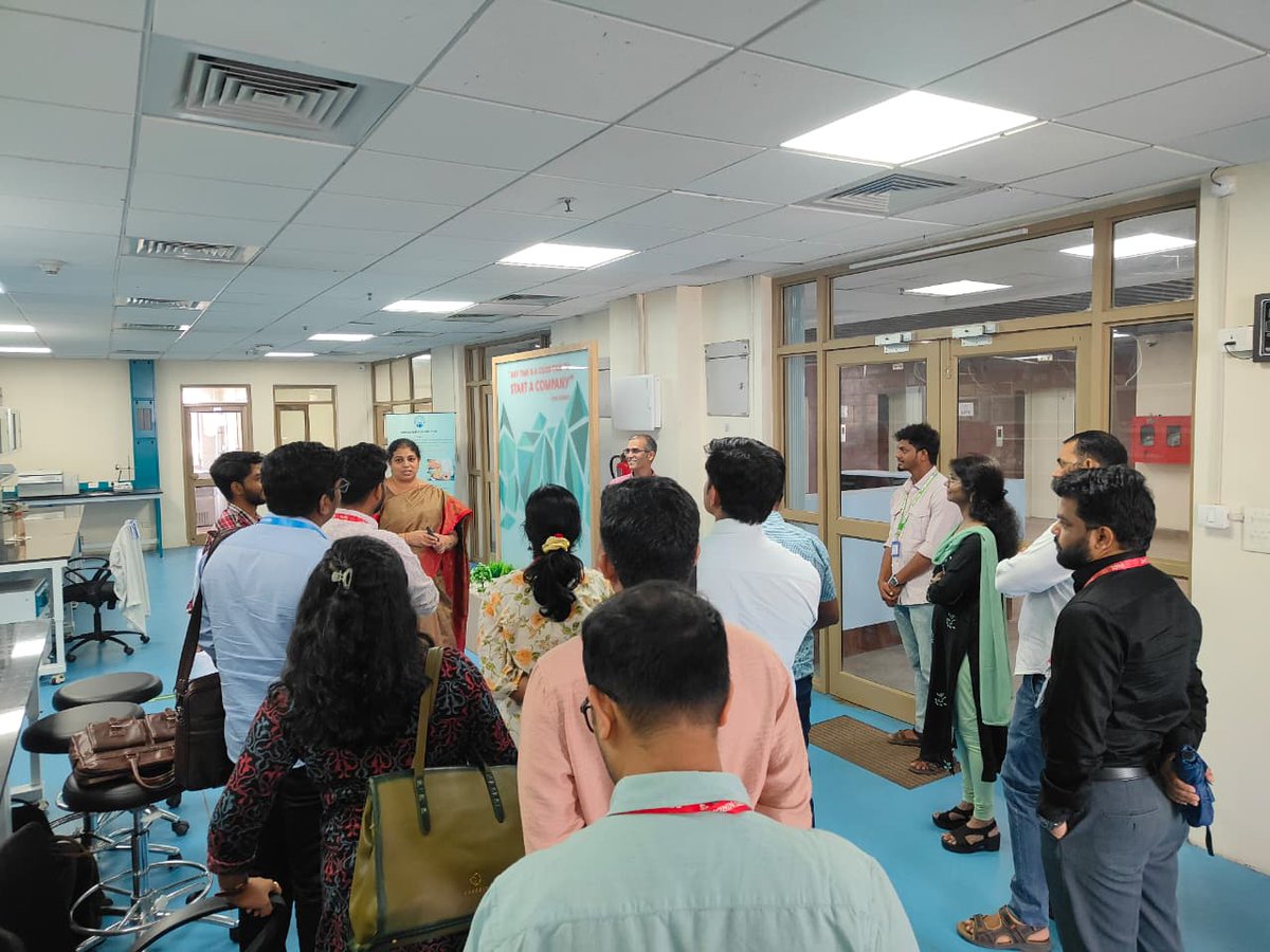 incubator_cdfd's tweet photo. During their visit, they explored our cutting-edge facilities designed to support biotech startups &amp; foster innovation, and engaged with our team to learn more about the technologies &amp; innovations being developed here.

#startups #innovation #entrepreneurship #biotech #healthcare https://t.co/cXiUdaqWHx