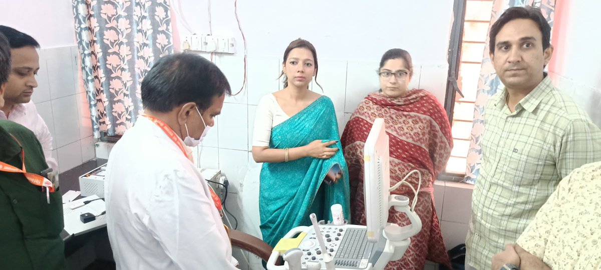BagpatDm's tweet photo. आज पीसी-पीएनडीटी एक्ट के तहत जिला संयुक्त चिकित्सालय #बागपत के सभागार में आयोजित विशेष कार्यशाला में #लिंगानुपात कम करने हेतु जनपद के सभी पंजीकृत अल्ट्रासाउंड सेंटरों में एक्टिव ट्रेकर लगाए जाने हेतु संबंधित अधिकारियों को आवश्यक दिशा-निर्देश दिए। #Baghpat #PCPNDT @nhm_up https://t.co/nKqyEsXT3H