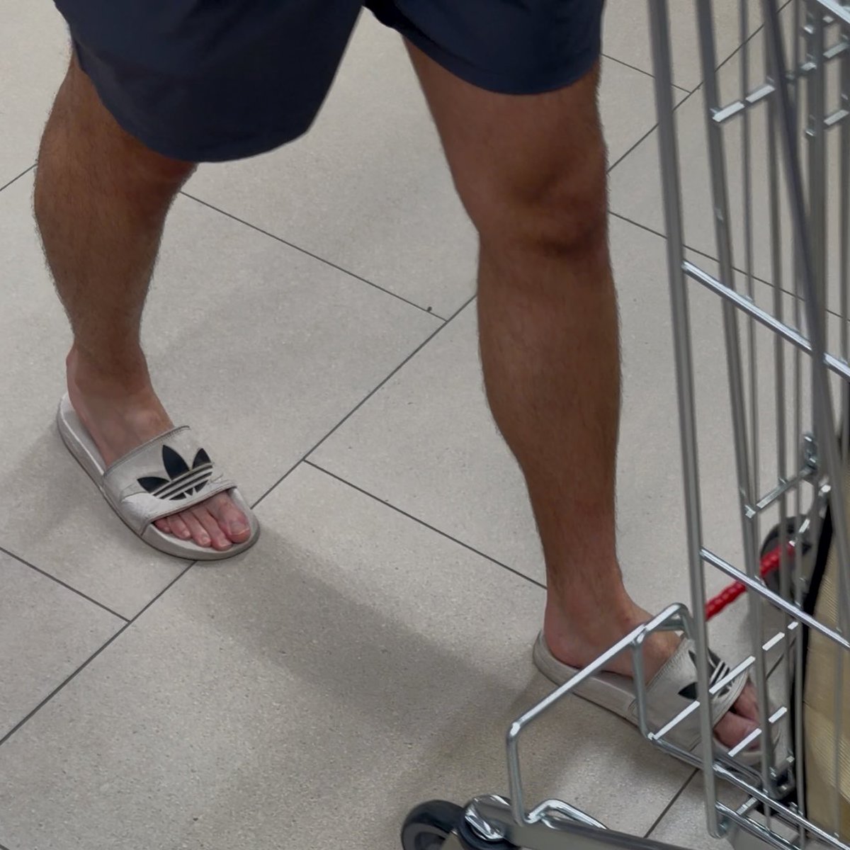 French Male Foot Fetish tweet media