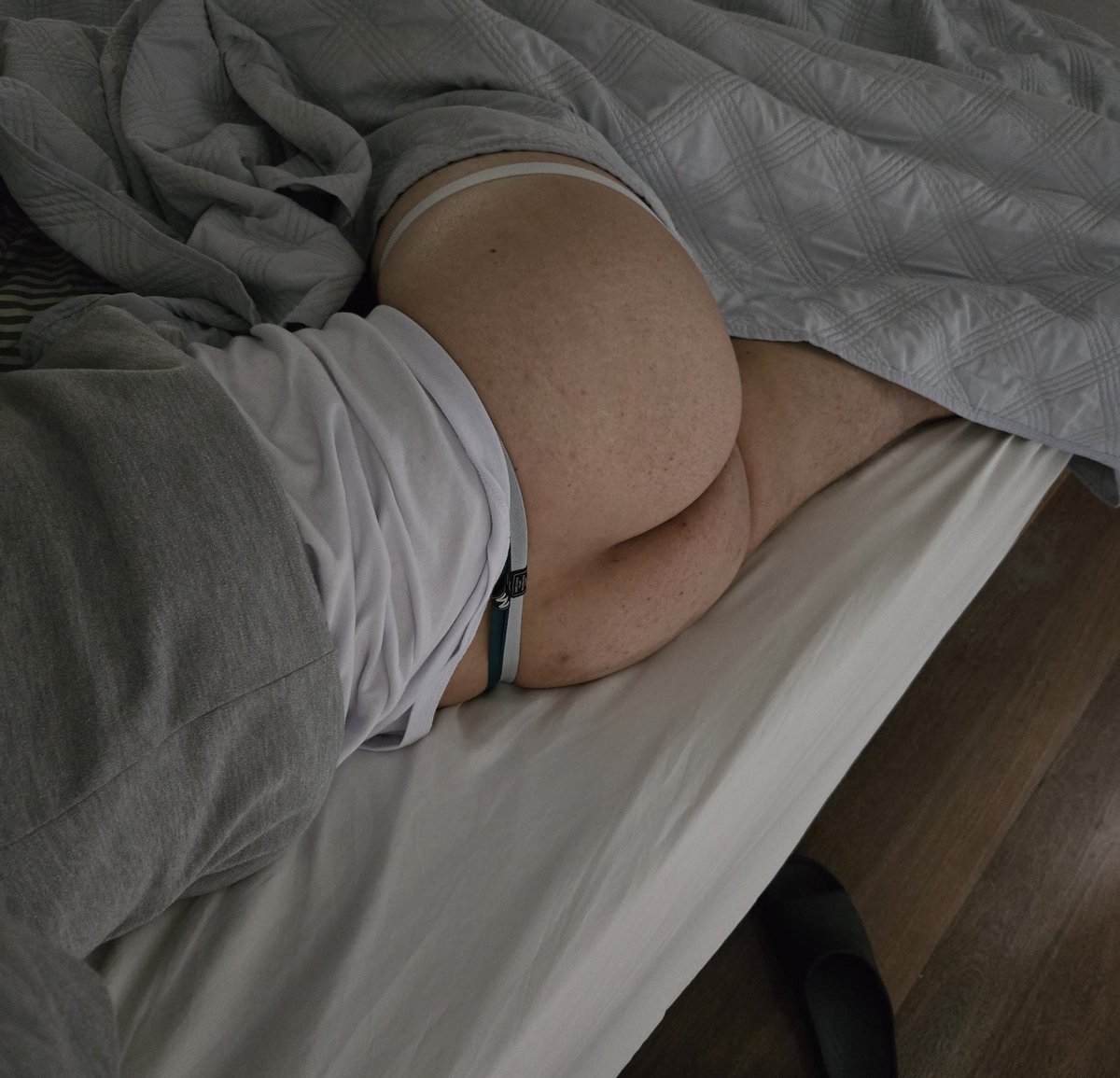 hungrybottom02's tweet photo. https://t.co/fa4b8xstbN