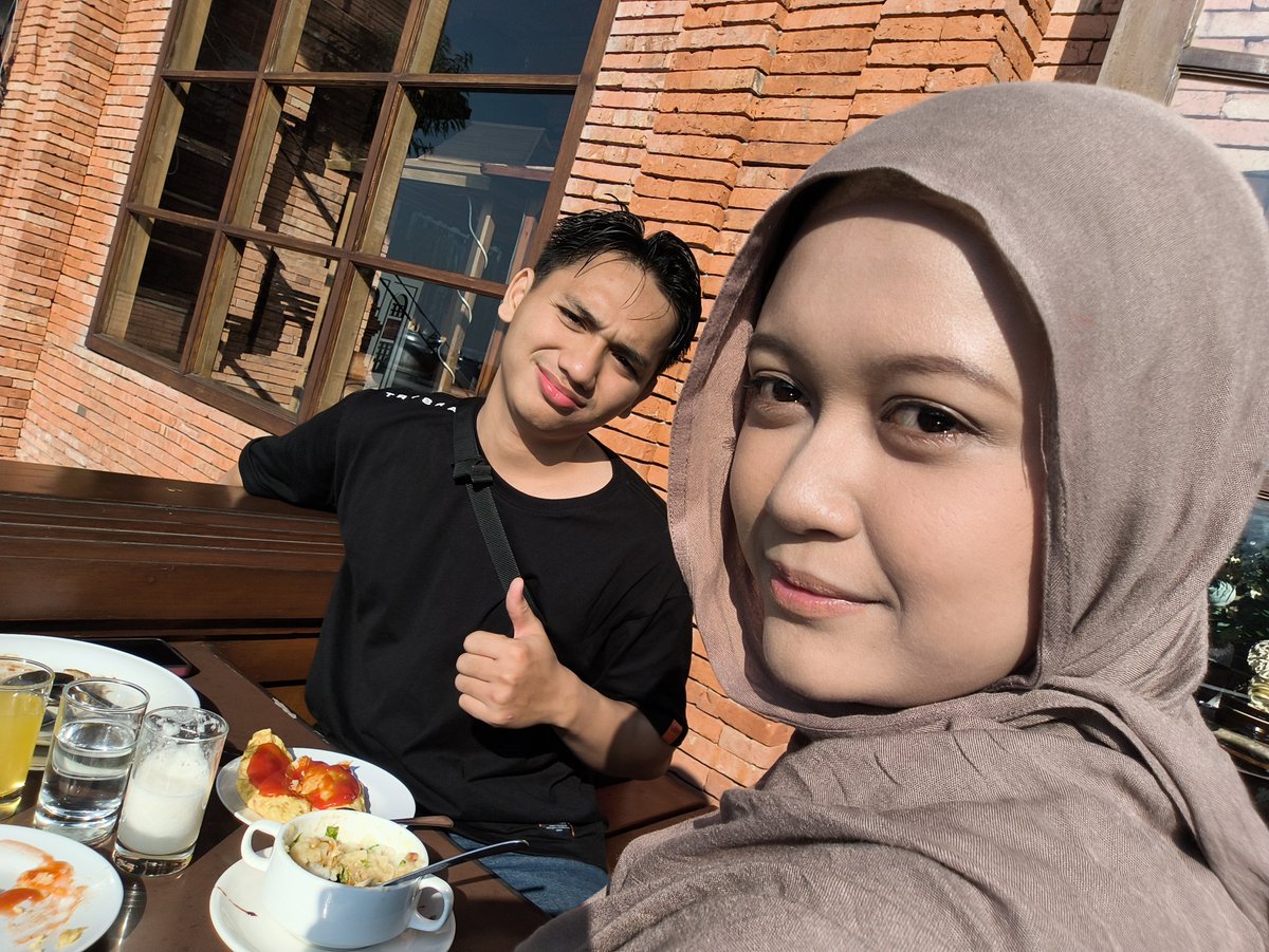 soobinniee__'s tweet photo. happyyy! 😆🤍 
nge date terjauh dan terlama kita aszhekk 🤸‍♀️ rip duit kita eh romeo lebih tepatny 👐~ semoga rezekimu diganti berkali" lipat dan lancar se deras air terjun 🤍🤍🤍 https://t.co/o7OuyCJlLH