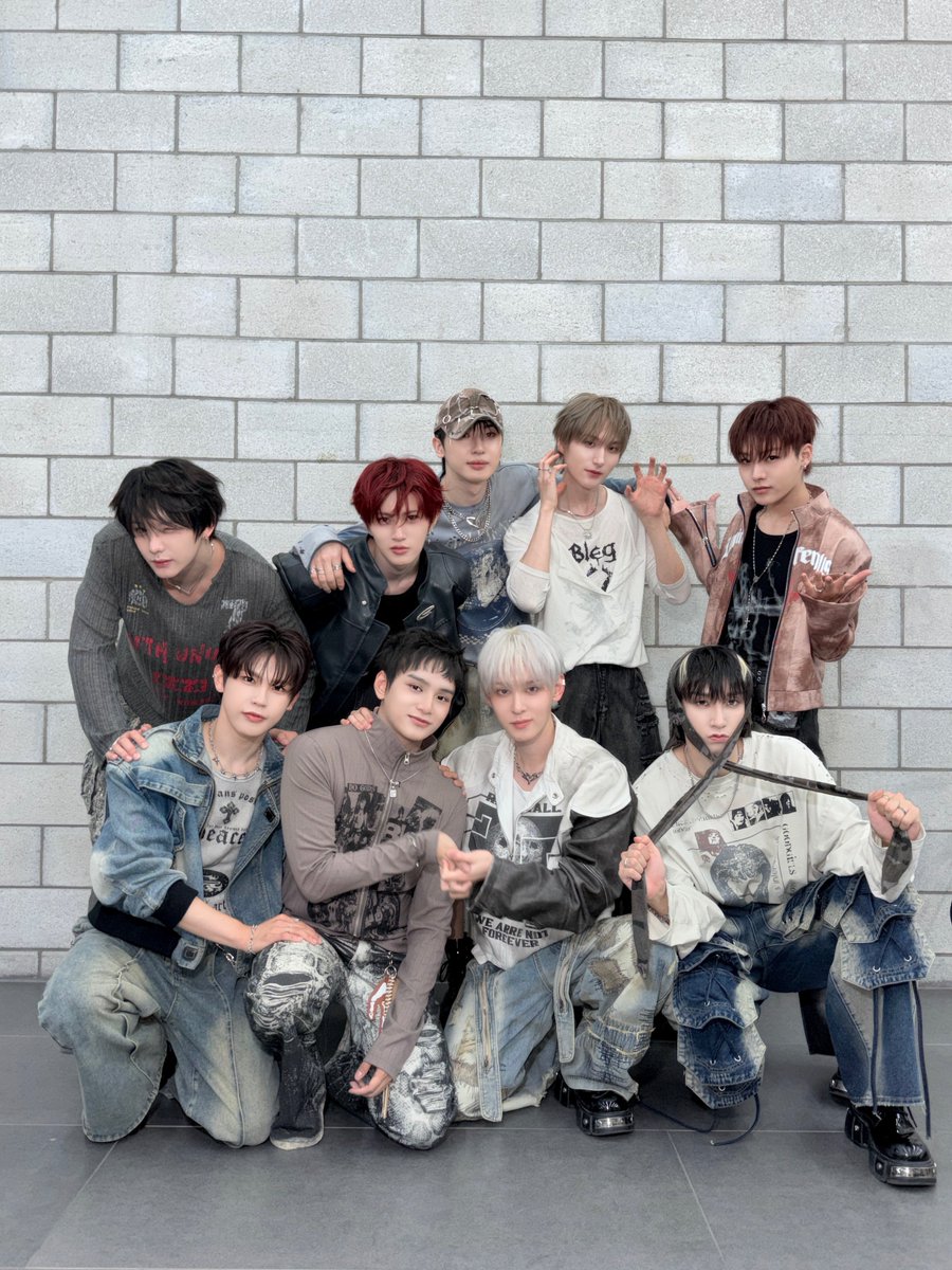 XODIACOfficial's tweet photo. [📸]

260602 더쇼

#XODIAC #소디엑 #PHANTOMFIRE #팬텀파이어 https://t.co/yq57oRViLw