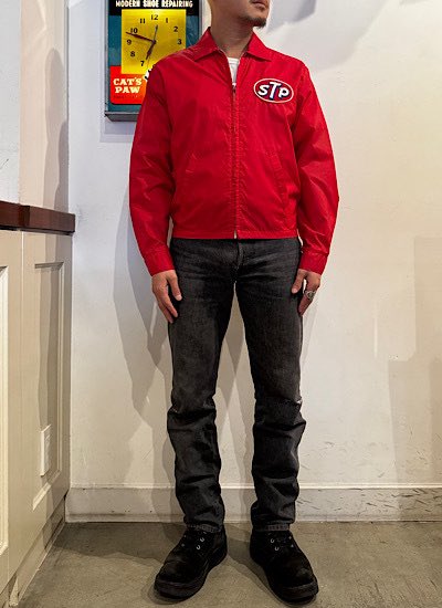 70s STP NYLON RACING JACKETです。 サイズ M 肩幅 46cm 身幅 57cm