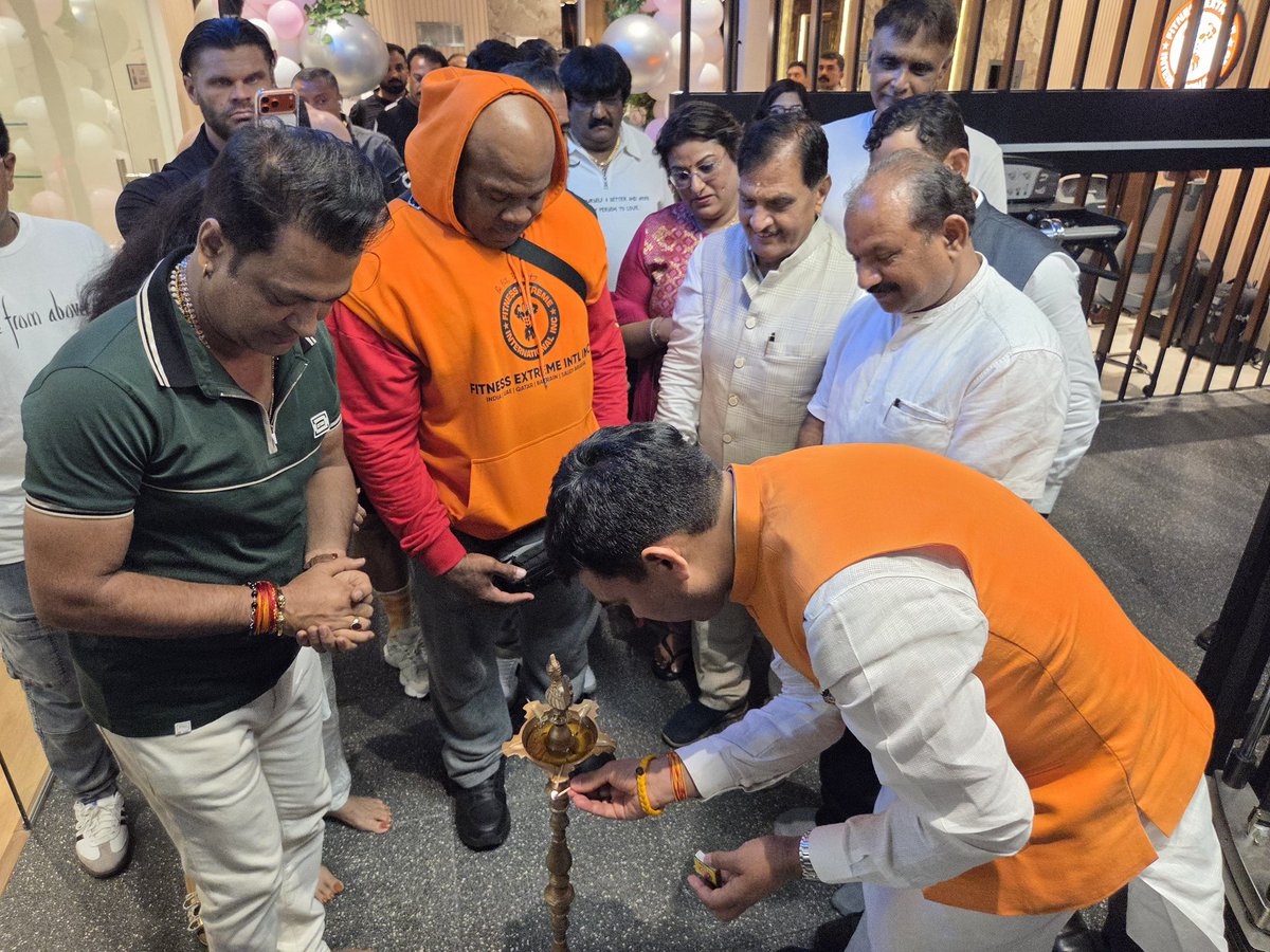 pawantripathi_'s tweet photo. 📍 Andheri West

Inaugurated the "Fitness Extreme INTL INC" Gym, a commendable initiative dedicated to promoting health, fitness, and a disciplined lifestyle among our youth.

On this special occasion, organizer Shri Jiju Ji, BJP Mumbai Uttar Bhartiya Morcha President Shri Pramod Mishra Ji, Corporator Shri Kailash Pathak Ji, Dr. DV Shukla ji along with renowned personalities from the fitness industry and other distinguished dignitaries, were present.

#FitnessExtremeINTLINC 
#AndheriWest #YouthEmpowerment #HealthyIndia