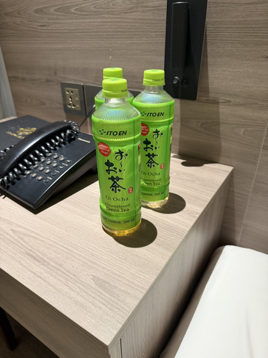 GenkaiWt's tweet photo. ダナンは飲み物も美味いんだよなぁ https://t.co/hf9l0KbLst