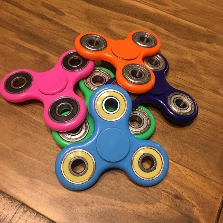 Maycowcoment's tweet photo. MOMENTO BRINCADEIRAS

Com qual desses você brincou? E qual mais gostava? https://t.co/3t4bDnYxnh