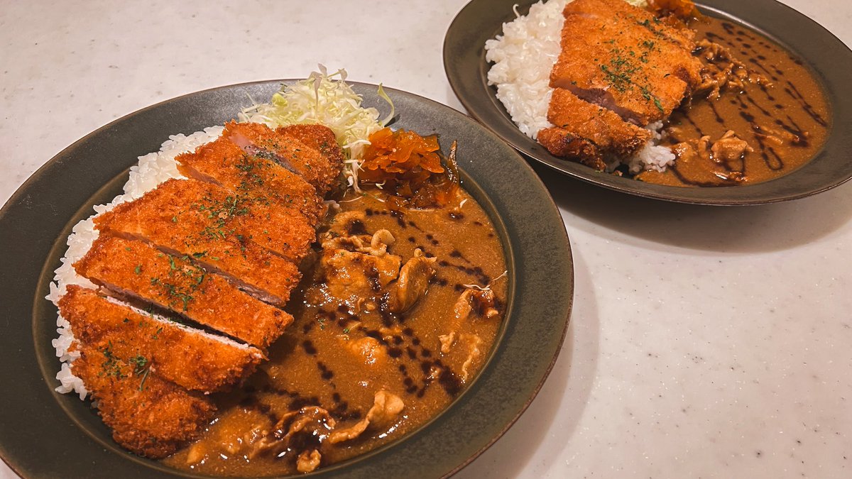 amanatsugohan's tweet photo. 今日の晩ごはんはカツカレー。カツが綺麗に揚がって嬉しい😊 https://t.co/hxDrijirZb