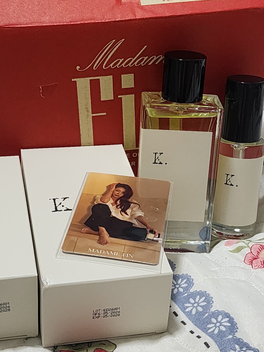 llowerlast's tweet photo. เป็นวันที่กลับมาถึงบ้านละตื่นเต้นมาก 🌻🩷
#MadameFin #KPerfume 
#FayePeraya #ฝ้ายพีรญา
#MadameFinxFayePeraya https://t.co/uR1Rg0PnXT