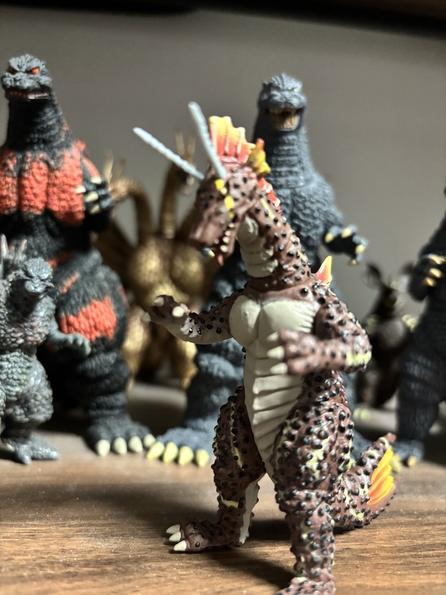 batayan41416's tweet photo. 本日のゴジ活
東宝怪獣コレクション
チタノザウルス　今号で完成！！

海竜を彷彿させるフォルムがめちゃカッコいい！！
その後のゴジラ映画に登場しなかったのは残念。
今回はフィギュアの造形も良かった！！

#東宝怪獣コレクション
#チタノザ���ルス
#メカゴジラの逆襲 https://t.co/IUlrcqw9pA