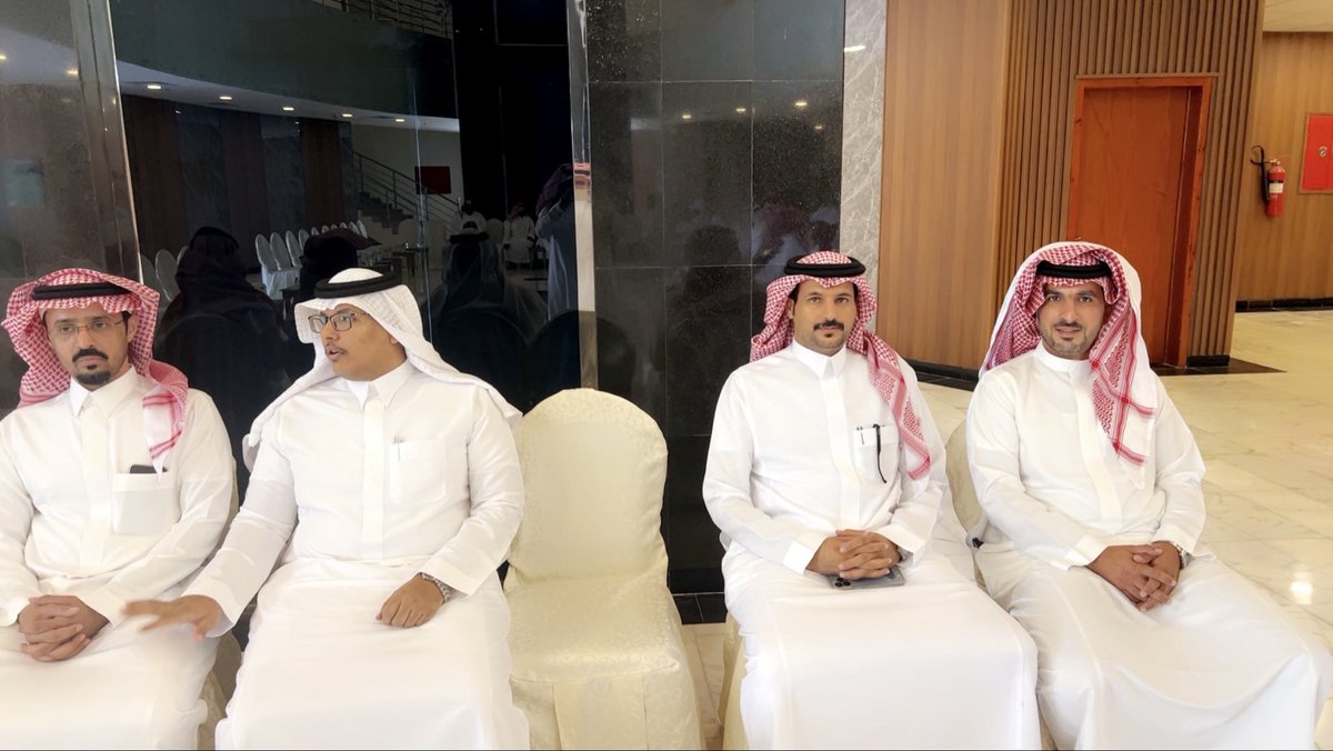tathleethM's tweet photo. #بلدية_تثليث تقيم حفل معايدة لمنسوبيها بمناسبة عيد الأضحى المبارك وسط أجواء أخوية وتبادل للتهاني والتبريكات.

#أمانة_منطقة_عسير
#عيد_الأضحى_المبارك https://t.co/O5KtyKrvqc