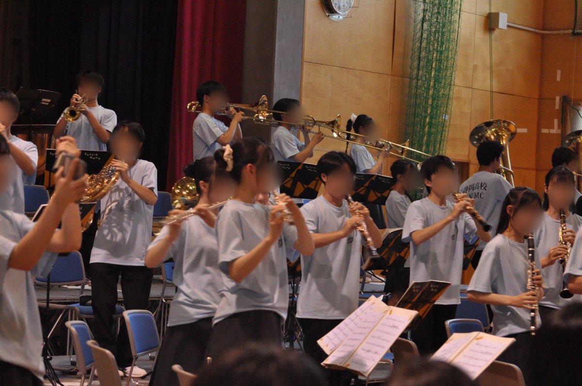 swimc_brass's tweet photo. 5/30(土) 文化祭
新体制で迎えた初のステージ。緊張もありましたが、部員一同楽しんで演奏することができました✨️これからの成長をあたたかく見守っていただけたら幸いです☺️

♪115万キロのフィルム
♪Happiness
♪フレンド・ライク・ミー
♪ディズニーランド・セレブレーション https://t.co/PH1LDDX9EP