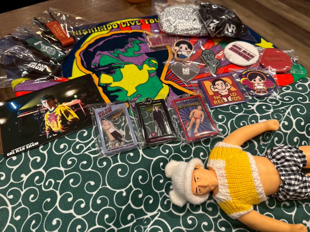 m_innie_8's tweet photo. 私的に今日でツアーラスト！そのラストで今期1番近くでりょうちゃんに会えて幸せでしかない🙈💕かっこよかった！！
元気で楽しそうにしてるりょうちゃんの姿を見れたこの3ヶ月間とっても幸せやった♡次いつ会えるかわからんけど、りょうちゃん元気でいてね！！
#錦戸亮 https://t.co/paRq7Rvw5r