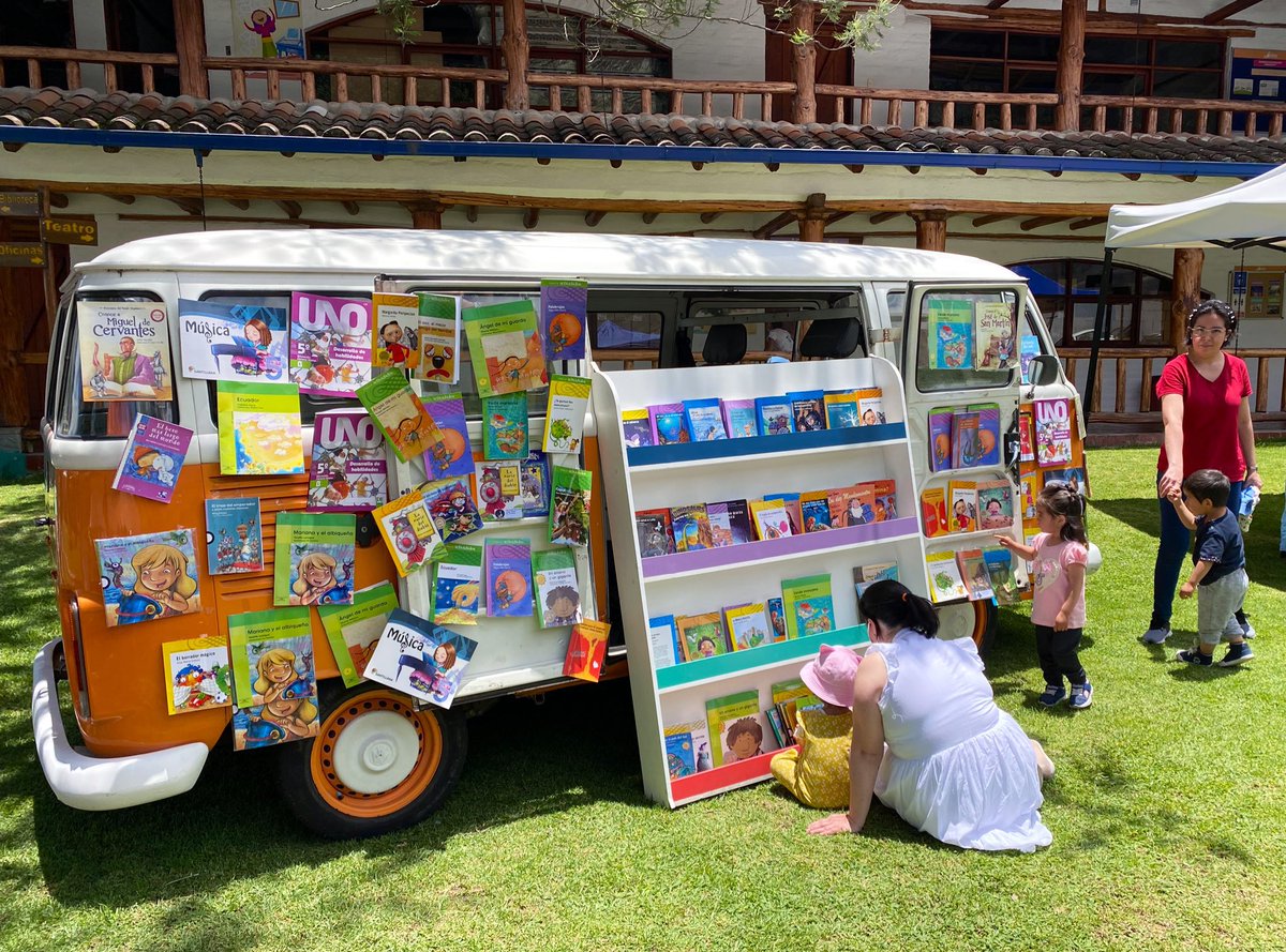 WilsonMerinoR's tweet photo. 🚐📚 ¡Estamos recorriendo los barrios de Quito con ella!

Nuestra #BibliotecaRodante lleva historias, sueños y lectura a los niños de la ciudad. De Chillogallo a La Ecuatoriana, de Carcelén a La Magdalena… ¡la lectura llega a los barrio y transforma!

¡Seguimos IMPARABLES! 

#DíaDelNiño #BibliotecaRodante #QuitoIMPARABLE #QuitoDecide