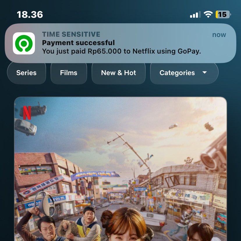 evirything's tweet photo. investasi memperpanjang netflix biar ga keluar sebulan is my best decision bcs aku mau frugal, ADAKAH REKOMENDASI TONTONAN BAGUS GUISE🫵🏻 https://t.co/XrPe9iwUza