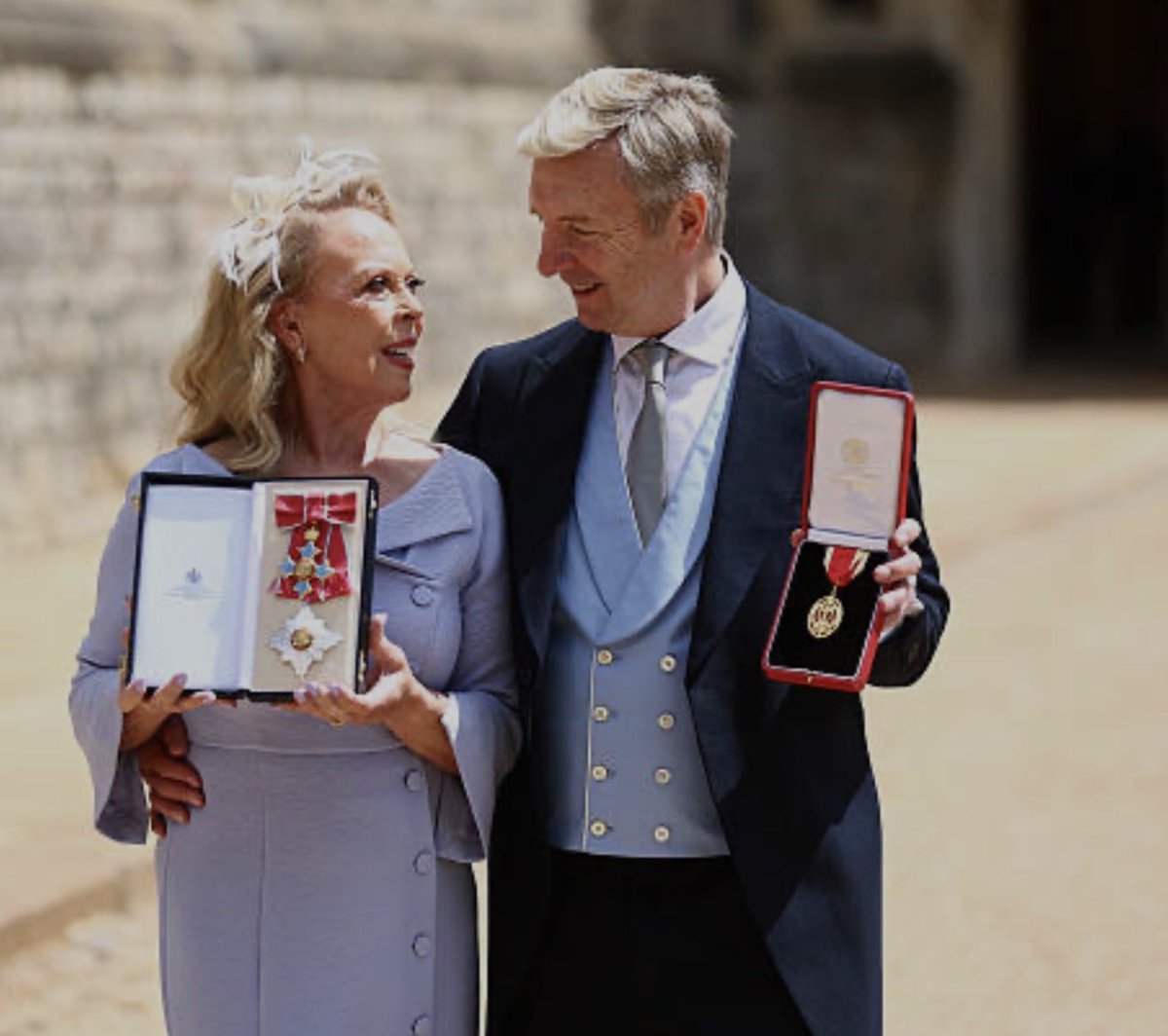 Emma_TND's tweet photo. Dame Jayne &amp; Sir Chris 💜 @torvillanddean https://t.co/PyxkwSRlNR