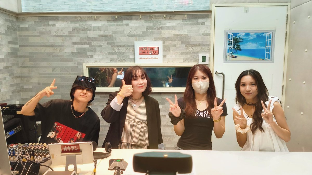 SakitanK's tweet photo. RN ON AIR ㊗️200回目の放送見に行ってきた！⁡
Kimsonさん&amp;Sakuraさん&amp;Runeさん&amp;Emikaさんの懐かしい話も聞けて良かったな！
⁡2026.6.2 ミュージックタウン⁡
⁡#RNentertainmentStudio
#オキラジ
#RNONAIR⁡ https://t.co/8KlC6PjqHy
