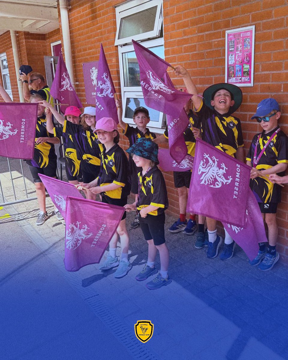 DevonCricket's tweet photo. 📸 Some great photos of Filleigh Falcons at Somerset!

🏏 After proudly being the Guard of Honour before the match, @FilleighCC 's juniors watched as @SomersetWomen beat Yorkshire last month!

#DevonCricket https://t.co/q8SznrJFm5